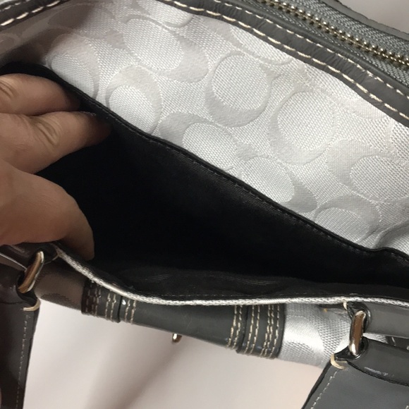 (SOLD) COACH Hampton signature satchel D1093-f13977 Classic C Grey pu… - Picture 5 of 17
